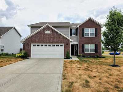 5676 Beale St Plainfield, IN 46168
