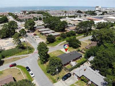 3013 Cape Henry Dr Virginia Beach, VA 23451