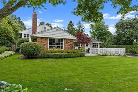 10036 Valmay Ave NW Seattle, WA 98177