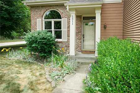 1511 Waterford Dr Zionsville, IN 46077