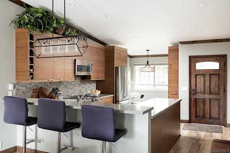 8840 Villa La Jolla Dr #302 La Jolla, CA 92037