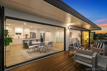 4911 Randall St San Diego, CA 92109