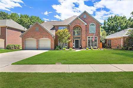 2513 Springhill Drive Grapevine, TX 76051