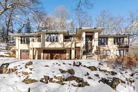 6617 Dakota Trail Edina, MN 55439