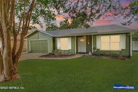 1866 Shannon Lake Dr Middleburg, FL 32068