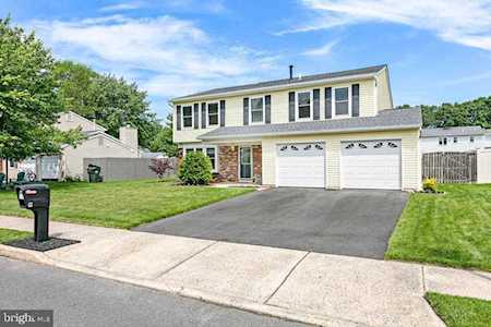 9 Stowe Ln Howell, NJ 07731