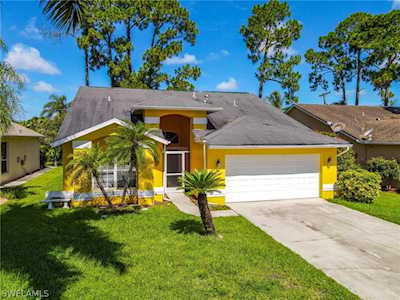 18008 Horseshoe Bay Circle Fort Myers, FL 33967