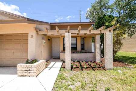 5 Thurlow Dr Boynton Beach, FL 33426