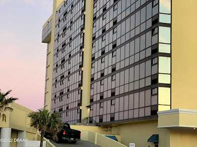 1909 Atlantic Avenue #302 Daytona Beach Shores, FL 32118