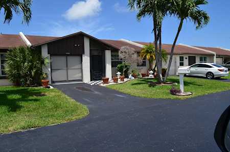 15509 Bottlebrush Circle Delray Beach, FL 33484