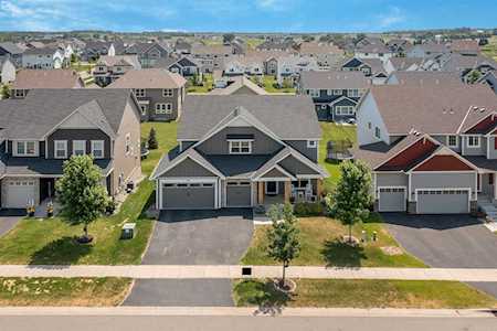 5197 Suntide Pass Woodbury, MN 55129