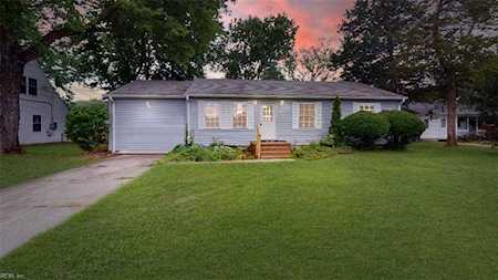 155 Colony Rd Newport News, VA 23602