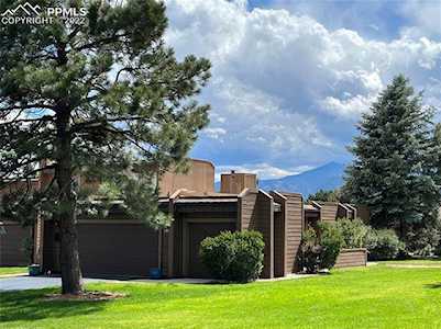 1026 Hill Circle Colorado Springs, CO 80904