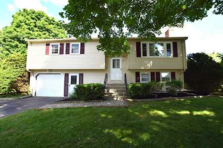 33 Wilson Rd Northborough, MA 01532