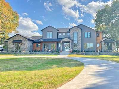 1004 Hat Creek Road Bartonville, TX 76226