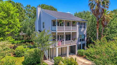 2855 Tradewind Dr Mount Pleasant, SC 29466