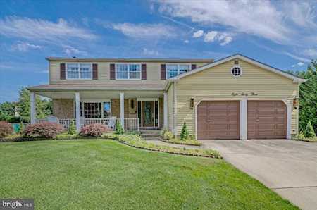 863 Putman Place Mount Laurel, NJ 08054