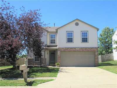 203 Creekview Dr Danville, IN 46122