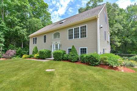 160 SW Main St Douglas, MA 01516