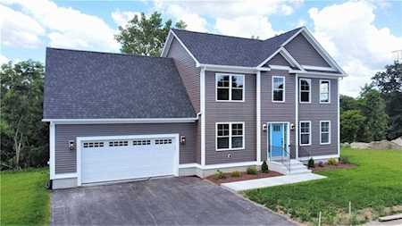365 Louise St Woonsocket, RI 02895