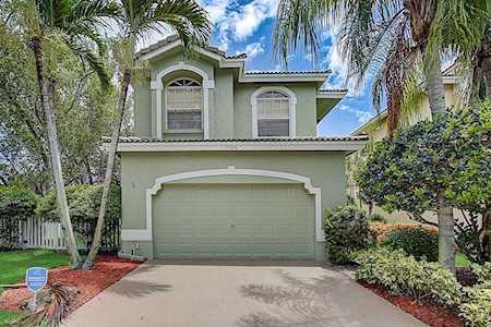 10200 NW 7th Street Coral Springs, FL 33071