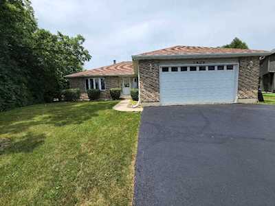 2808 Tahoe Ln Spring Grove, IL 60081