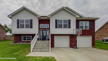 332 Oak Tree Way Way Taylorsville, KY 40071