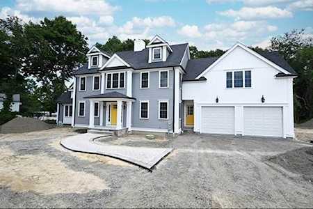 2044 Washington Street Braintree, MA 02184
