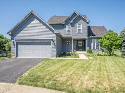 2119 Hammel Ave Aurora, IL 60504