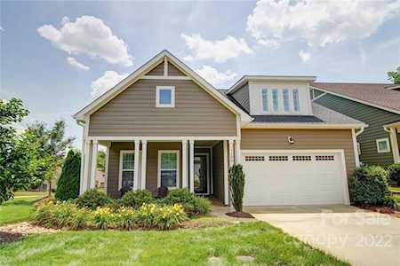 7192 Hanging Rock Ct Denver, NC 28037