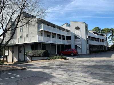 3200 Lynnhaven Dr #202 Virginia Beach, VA 23451