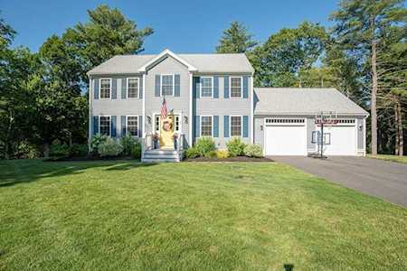 17 Ridge St Berkley, MA 02779