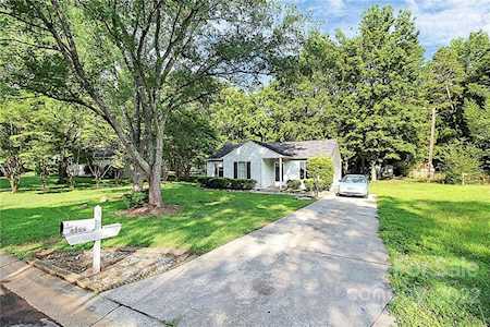 6508 Burning Bush Ct Charlotte, NC 28227
