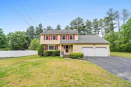 214 Mccarthy Way Tewksbury, MA 01876