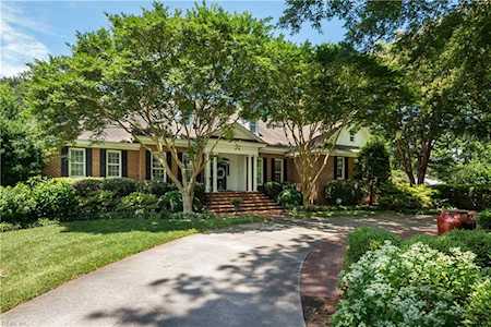 405 Cavalier Dr Virginia Beach, VA 23451