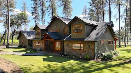 221 Hawk Dr Grants Pass, OR 97527