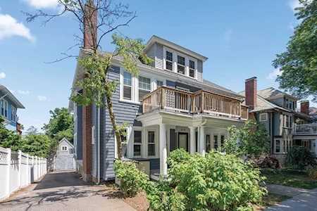209 Winchester St #209 Brookline, MA 02446