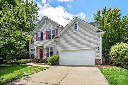 8923 Waltham Forest Ct Waxhaw, NC 28173