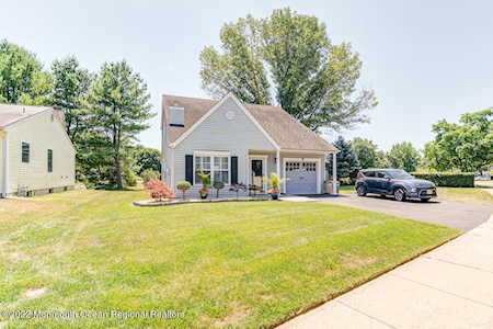 2 Scenic Dr Freehold, NJ 07728