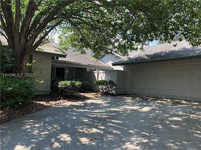 13 Bear Creek Dr Hilton Head Island, SC 29926