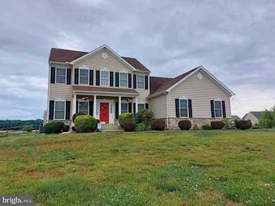 113 Country Hollow Dr Clayton, DE 19938