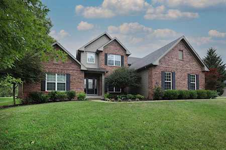 10 Holloway Dr Lake St Louis, MO 63367