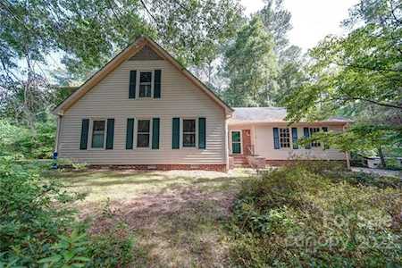 1328 Woodrun Ct Rock Hill, SC 29732