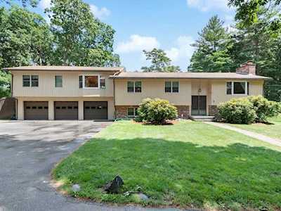 2 Leslie Road Waltham, MA 02451