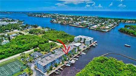 689 NE 6th Ct #303 Boynton Beach, FL 33435