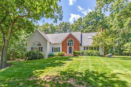 13 Hidden Brick Rd Hopkinton, MA 01748