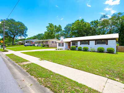 108 22Nd Street Niceville, FL 32578