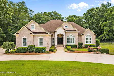 3029 Landing Circle Grimesland, NC 27837