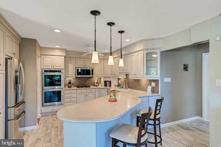133 Rolling Acre Dr Glassboro, NJ 08028