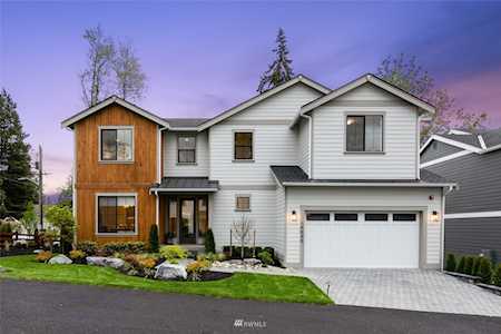 19545 15th Ave NW Shoreline, WA 98177